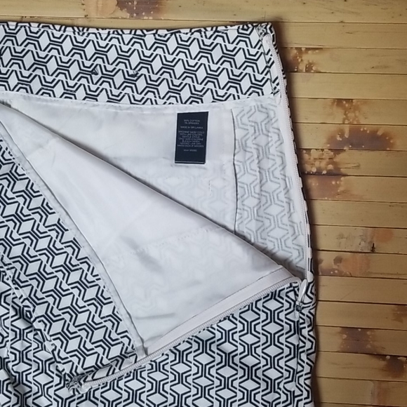 Printed Shorts - Picture 3 of 5
